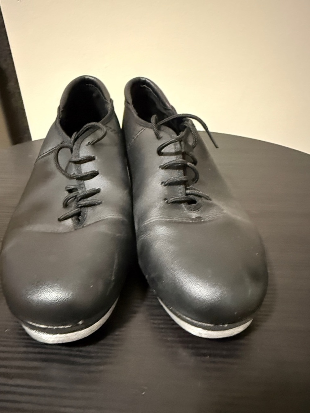 Women's Black Leather Lace-Up Oxfords